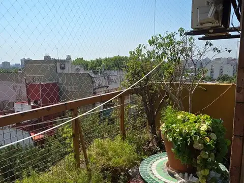 Venta depto 3 ambientes cochera balcón Agronomía