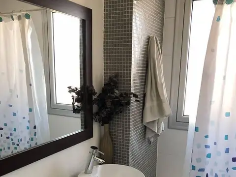 DEPARTAMENTO EN VENTA 4 AMBIENTES EN DUPLEX CON BALCON AL FRENTE - AMPLIA TERRAZA * VILANOVA RAMOS MEJIA *