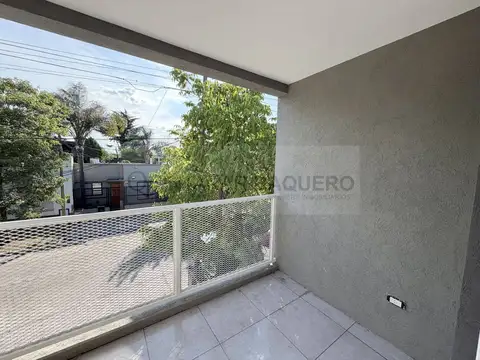 Depto Tipo Casa 2 ambientes con 1 baño