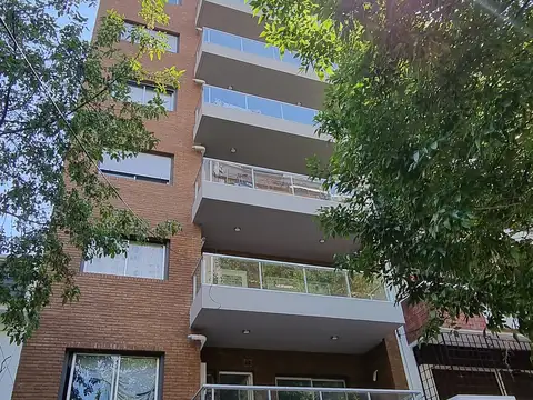 Echeverria 2500, Piso 7