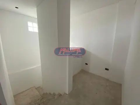 Departamento en Venta con 9 cocheras