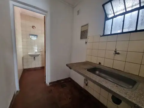 ALQUILER LOCAL COMERCIAL SOBRE AVENIDA