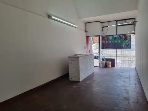 Local en Alquiler en Santa Fe, $ 890.000