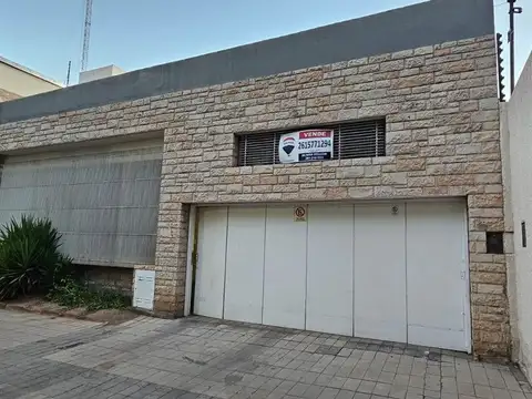 Casa Premium Godoy Cruz - Ideal Profesional