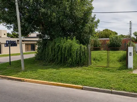 LOTE DE 212 MTS