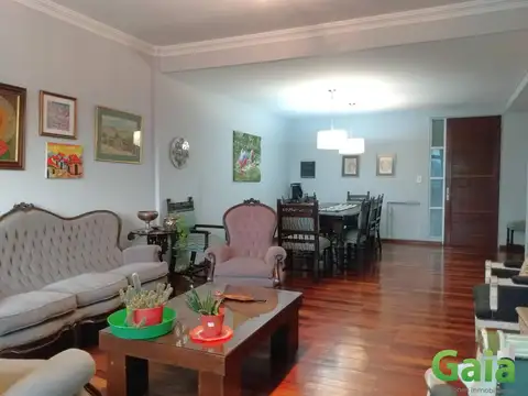 Departamento 5 ambientes con 3 baños