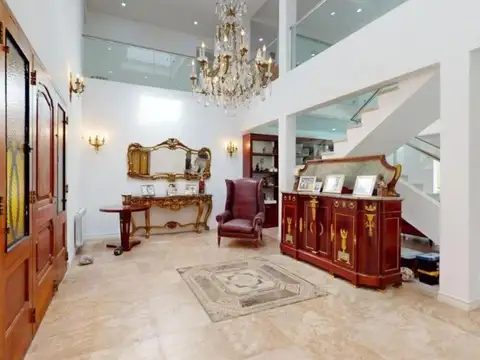 Casa en Venta de 5 dormitorios