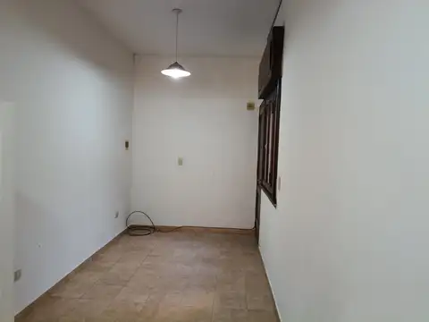 Avenida Presidente Bernardino Rivadavia 2100