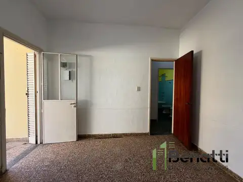 Alquiler de casa tipó PH en PB frente 2amb y 1/2 con patio