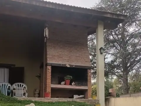 Casa 6 ambientes con 1 baño