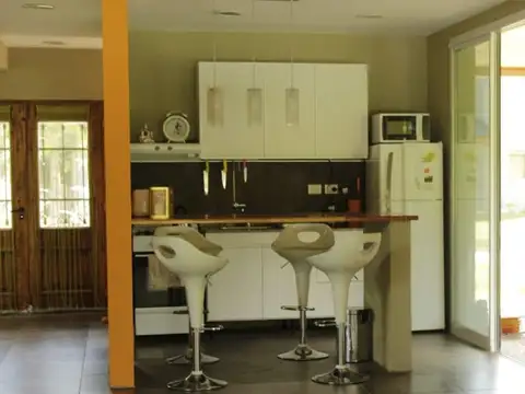 Casa en Venta con 4 cocheras