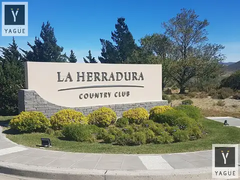 Terreno vista al mar, a solo 130 m de la Playa, 100m m2, amplia financiación..!