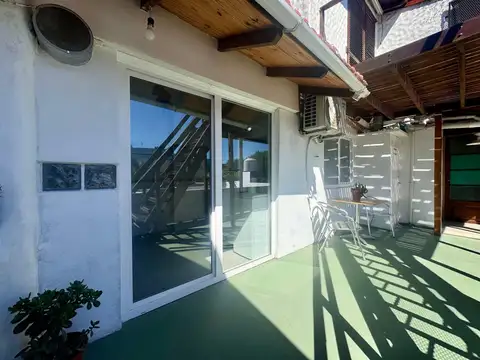 Depto Tipo Casa 5 ambientes con 2 baños