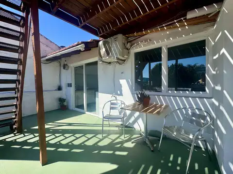 Depto Tipo Casa en Venta de 4 dormitorios