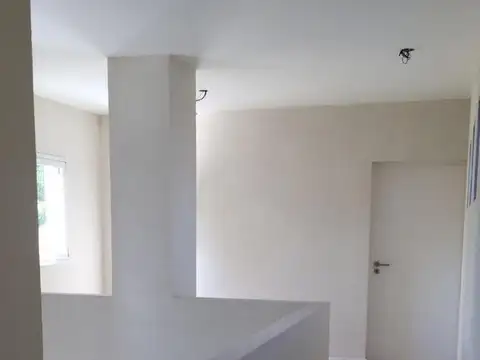 Casa 5 ambientes con 4 baños