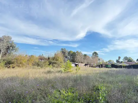 Venta Terreno en calle Larreta al 800, barrio Parque Sakura, Exaltacion de la Cruz