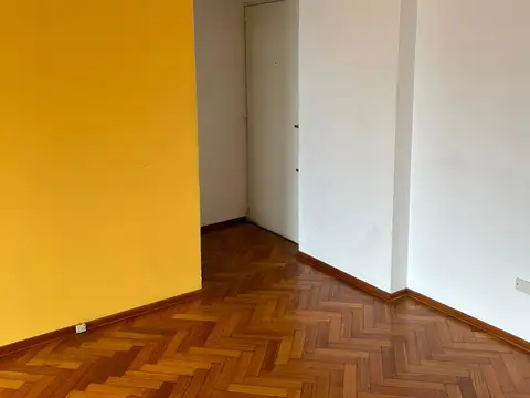 Departamento en Alquiler en Parque Las Heras, $ 950.000