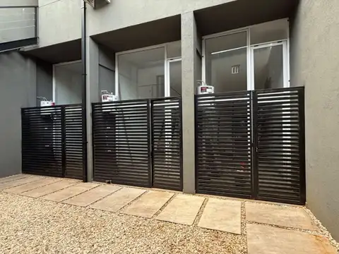 Depto Tipo Casa en Venta en Lanus Oeste, USD 41.000