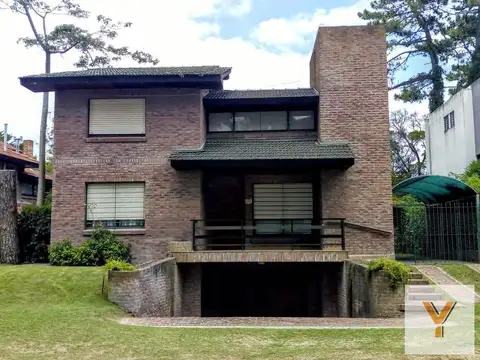 Casa en Venta en Villa Gesell, Partido de Villa Gesell