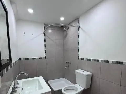 Departamento 2 AMB Tipo Duplex. Al Frente. Muy Luminoso.