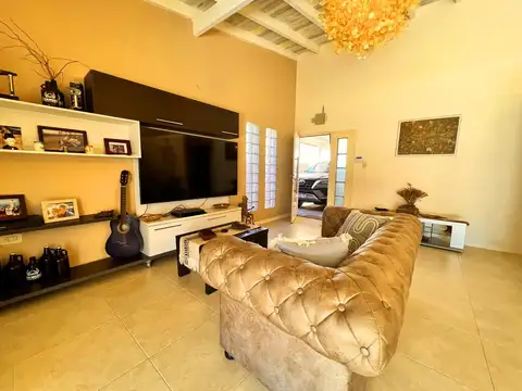 Casa en Venta en Roldan, USD 125.000