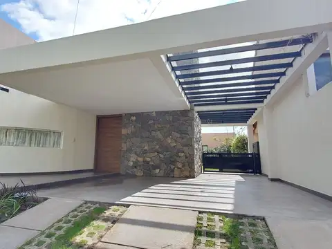 Avenida Champagnat 2000