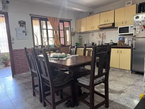 Depto Tipo Casa en Venta con 1 cocheras