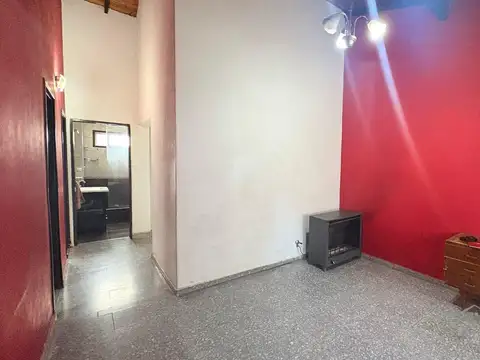 Casa 5 ambientes con 1 baño
