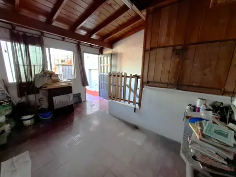 Primera Junta 1500, Piso 1