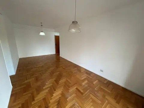 TRES AMBIENTES EN VENTA EN AVELLANEDA