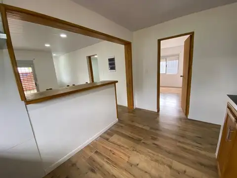 Casa 3 ambientes con 1 baño