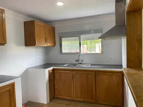 Alquiler casa dos dormitorios y cochera Pando