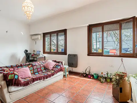 PH en Venta 2 Dormitorios, balcón y patio Av. 7 y 69 1 piso