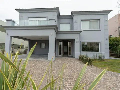 Casa en Venta de 5 dormitorios