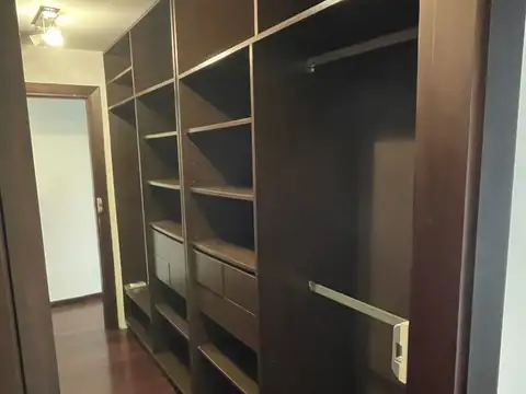Departamento en Alquiler con 2 cocheras