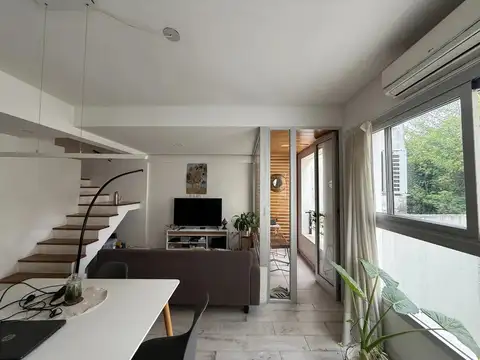 IMPECABLE DUPLEX DE 3 AMBIENTES CON COCHERA Y BALCON