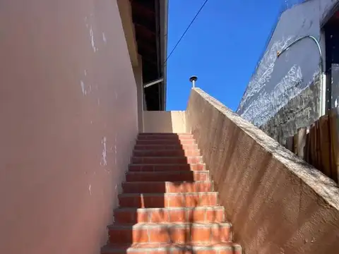 Aristóbulo Del Valle 615 , Piso 1