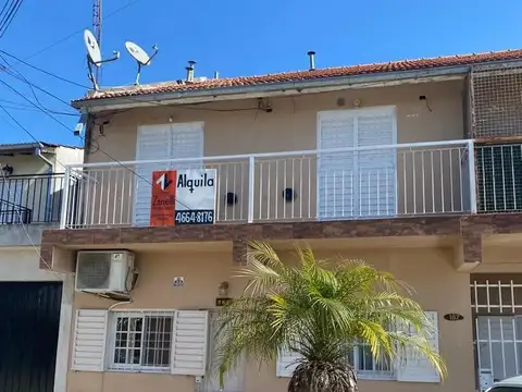 Duplex en pequeño complejo