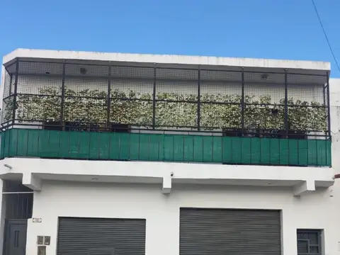 Casa en venta 5 ambientes en  José León Suarez