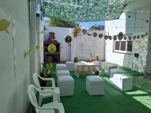 Casa 5 ambientes con 3 baños