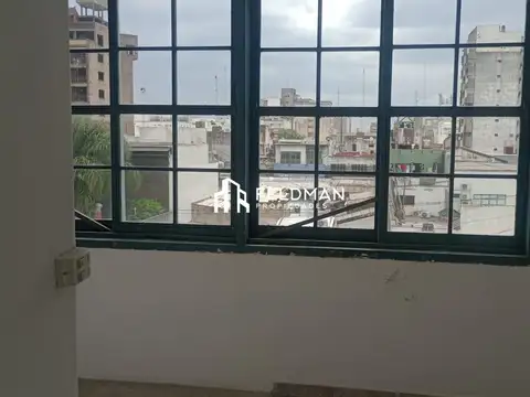 Oficina en Alquiler en Morón, $ 350.000