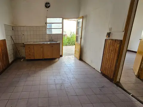 Depto Tipo Casa en Venta 80 años