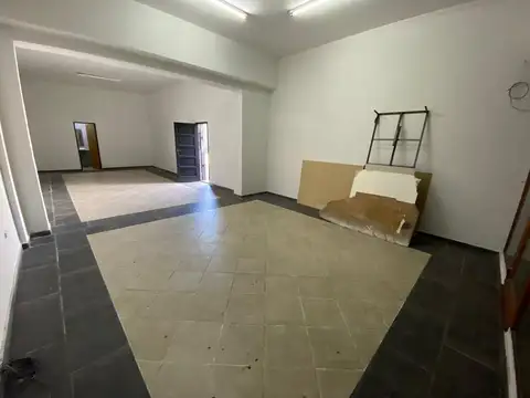Local en Alquiler en Lanus, $ 800.000