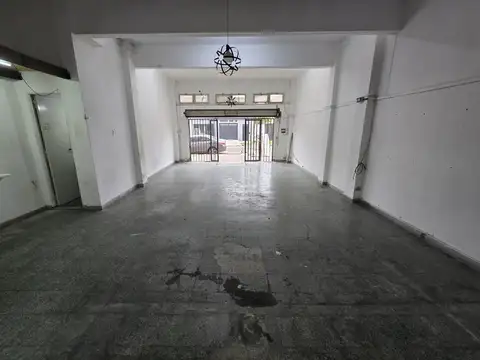 Local en Alquiler en Lanus Oeste, $ 700.000