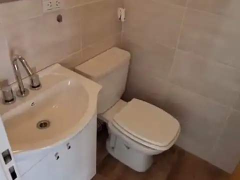 Departamento dos ambinetes  en alquiler en San Justo