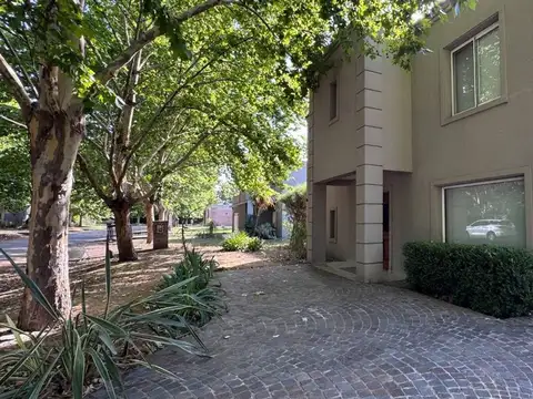 VENTA CASA 7 AMBIENTES BARRIO SAUSALITO PILAR