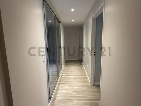 Departamento en Venta en Flores, USD 339.900