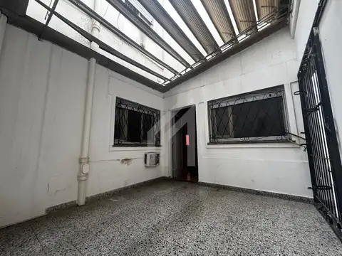 Depto Tipo Casa en Venta 60 años