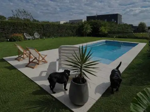 PILAR DEL ESTE, BARRIO SANTA ELENA 100