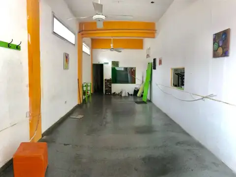 Av. Rivadavia 6400, Piso 1